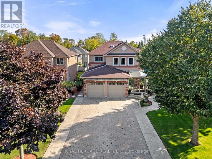 Property Photo:  1101 Gossamer Drive  ON L1X 2T7 