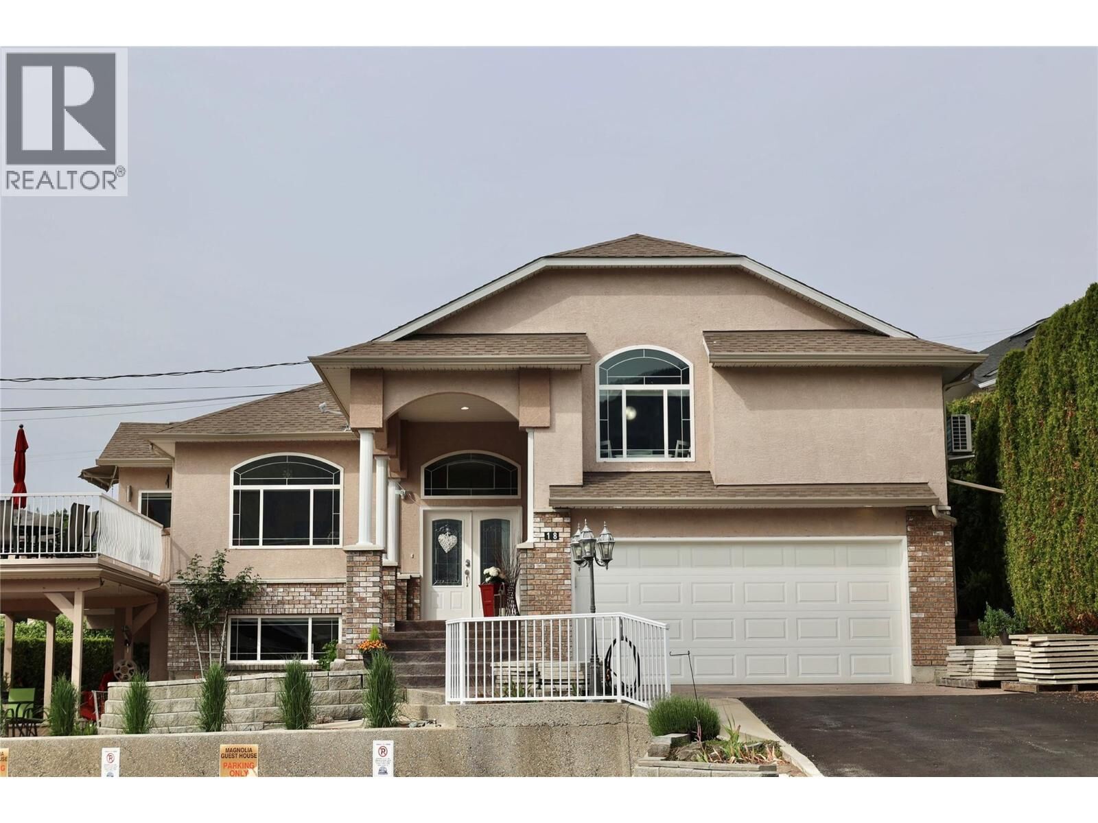 Property Photo:  18 Magnolia Place  BC V0H 1V1 