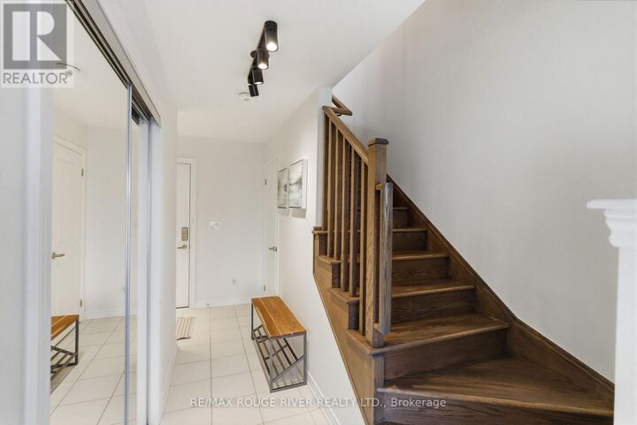 Property Photo:  4 Hidden Way  ON L1R 0R6 