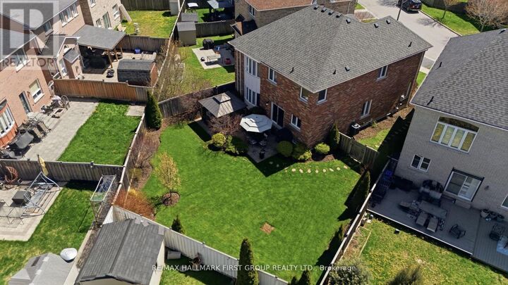 Property Photo:  7 Shepstone Drive  ON L1Z 0A5 