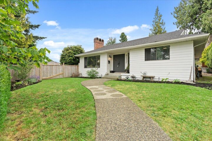 Property Photo:  47500 Swallow Crescent  BC V2P 7R4 
