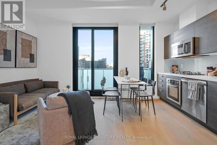 Property Photo:  11 Charlotte Street 606  ON M5V 0M6 