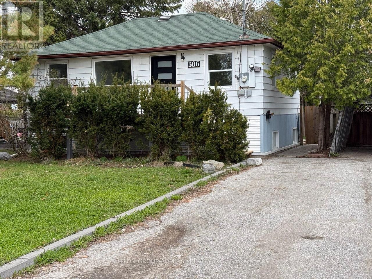 Property Photo:  386 Irene Drive  ON L4P 3B2 