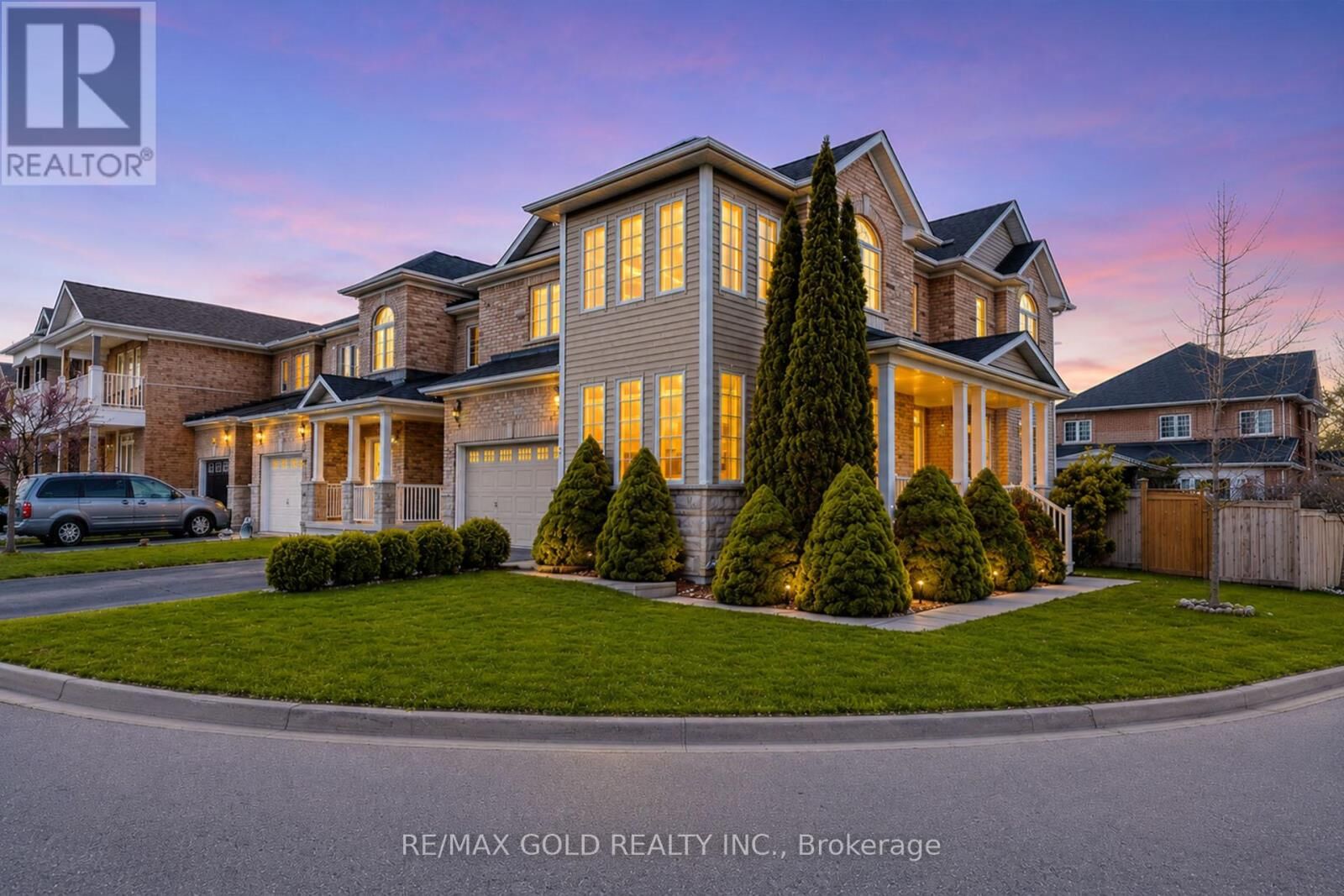 Property Photo:  45 Fishing Crescent  ON L6V 4S4 