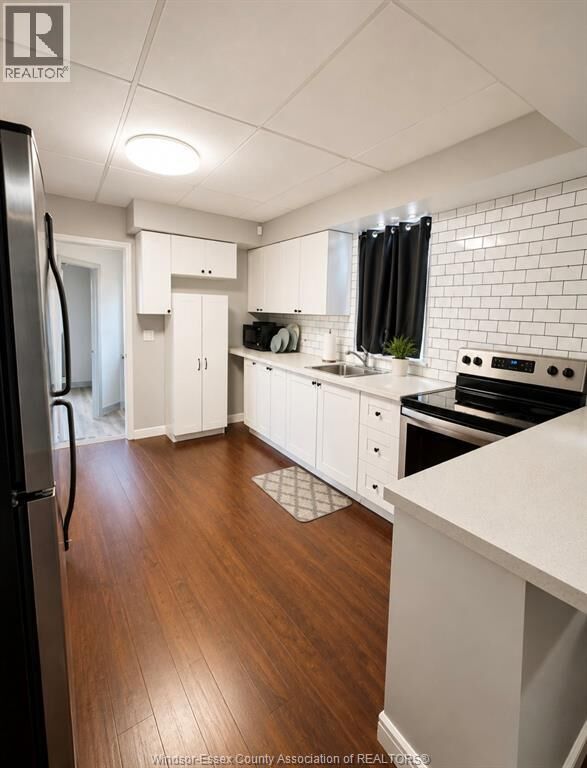 Property Photo:  272 McKay Avenue  ON N9B 1Z4 
