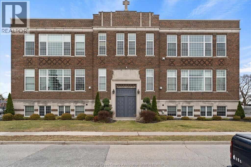 Property Photo:  647 Irvine 303  ON N8X 2T4 