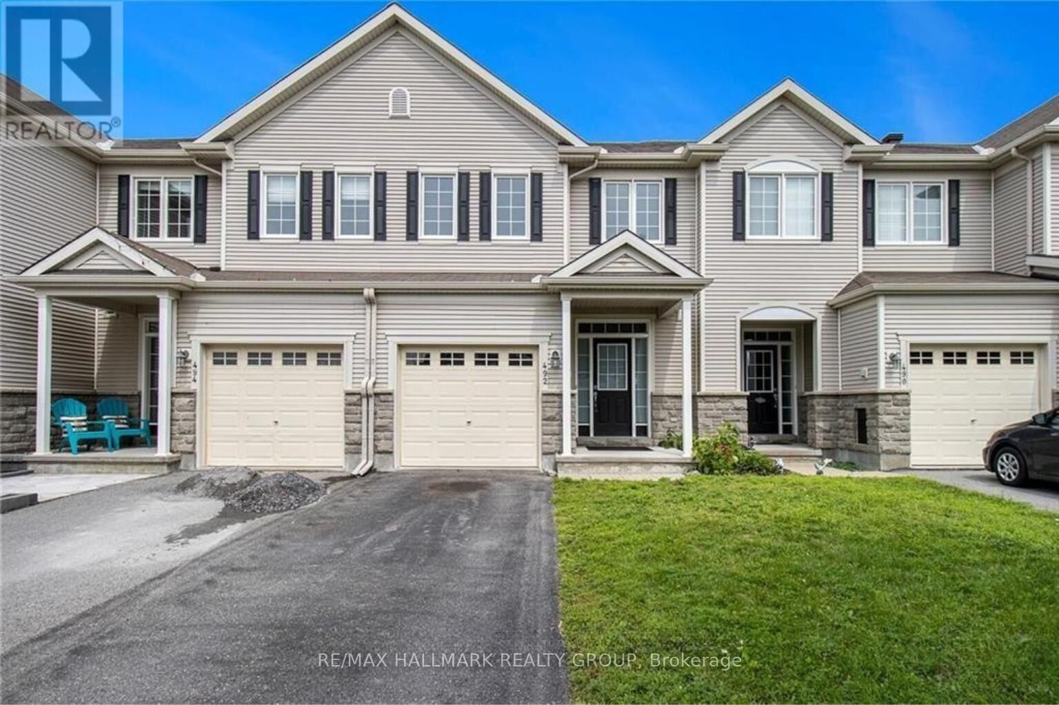 Property Photo:  492 Dundonald Drive  ON K2J 5S9 