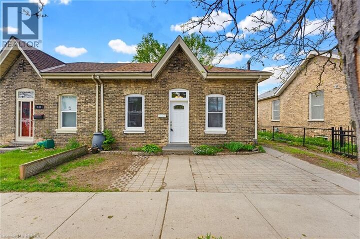 Property Photo:  146 William Street  ON N3T 3L3 
