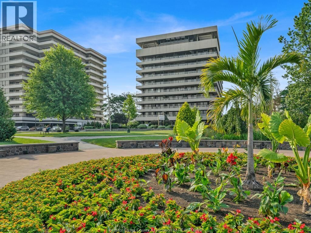 Property Photo:  5125 Riverside Drive East 202  ON N8S 4L8 
