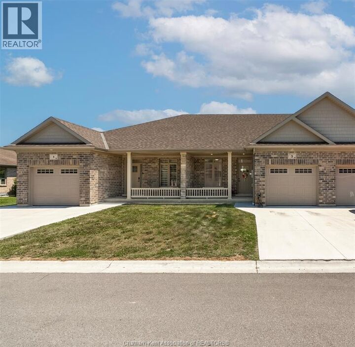 Property Photo:  3 Jonathan Street  ON N7M 6M1 