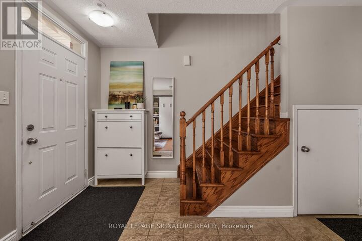 Property Photo:  191 Twelfth Street 4  ON M8V 4E2 