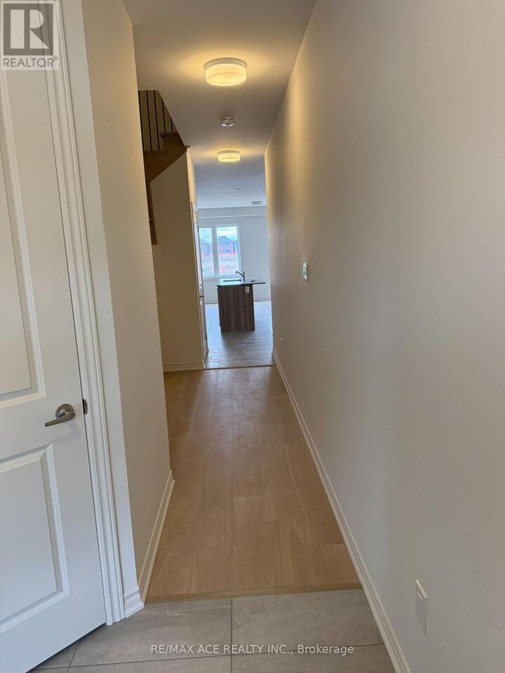 Property Photo:  125 Sanderson Drive  ON K9V 0S7 