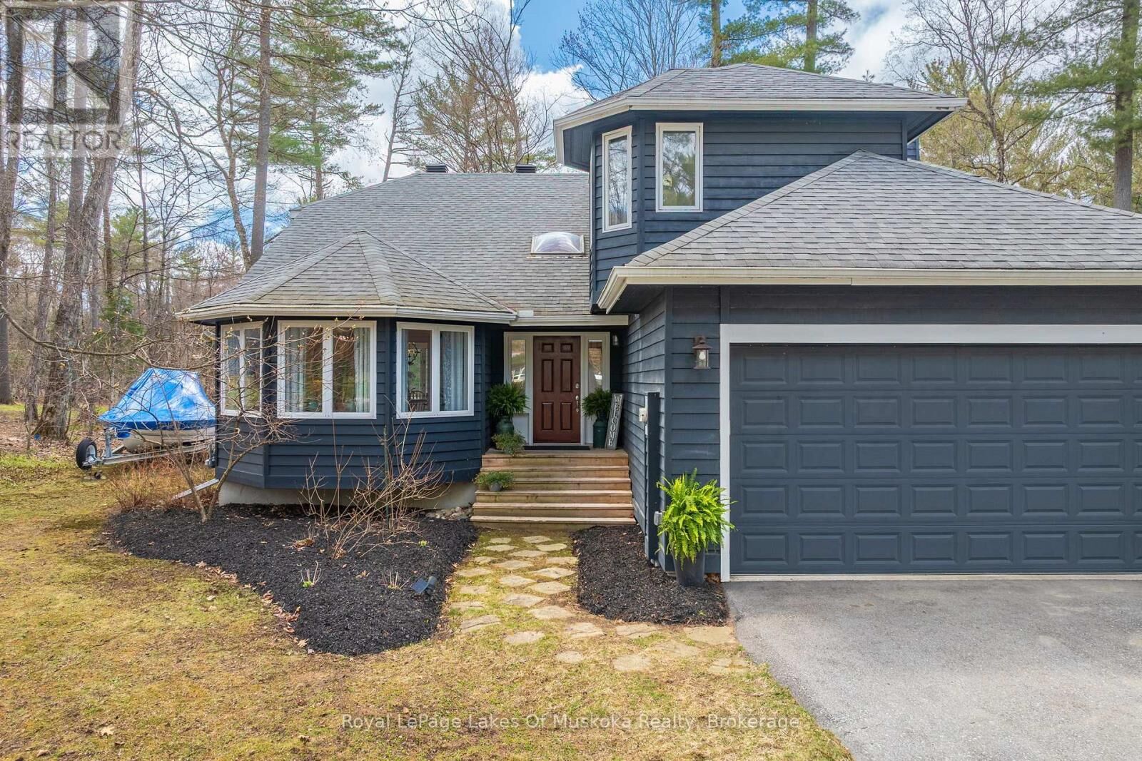 Property Photo:  84 Clarke Crescent  ON P0B 1L0 