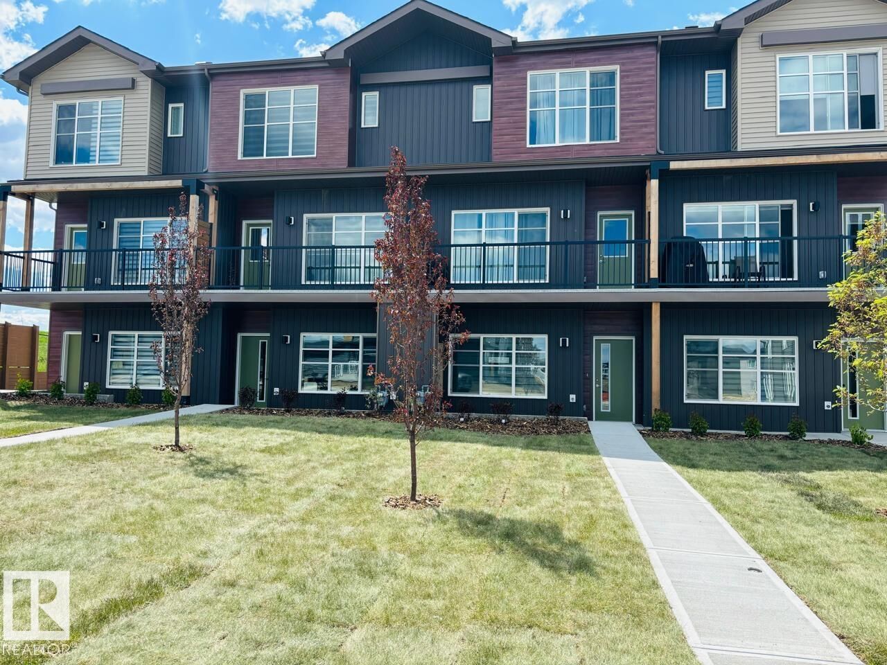 Property Photo:  526 37 Street SW  AB T6X 3B2 