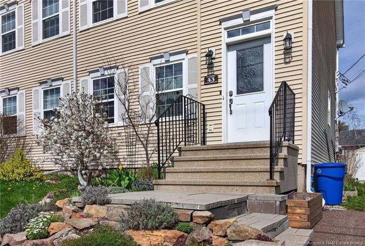 Property Photo:  43 Tanya Crescent  NB E1E 4V3 