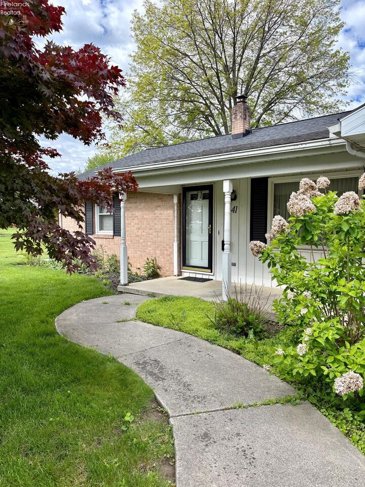 Property Photo:  41 Oakwood Drive  OH 44883 