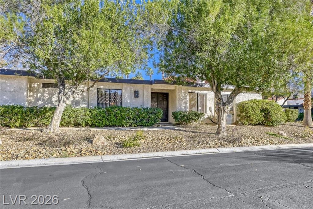Property Photo: 3464 Pino Circle NV 89121