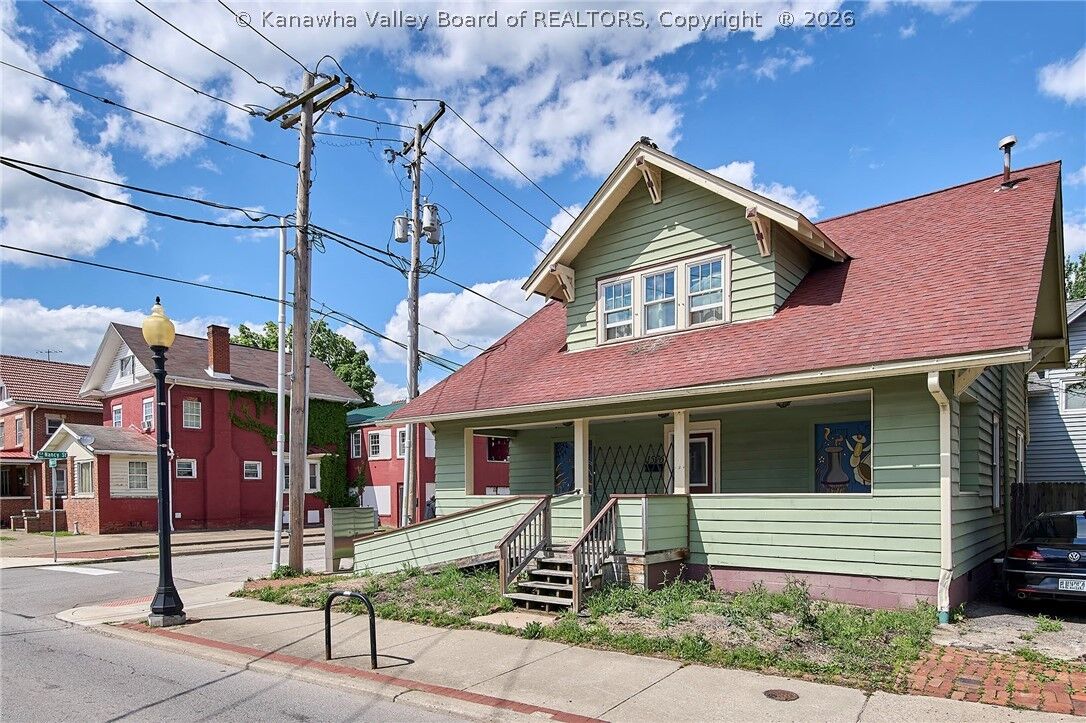 Property Photo:  1576 Washington Street E  WV 25311 