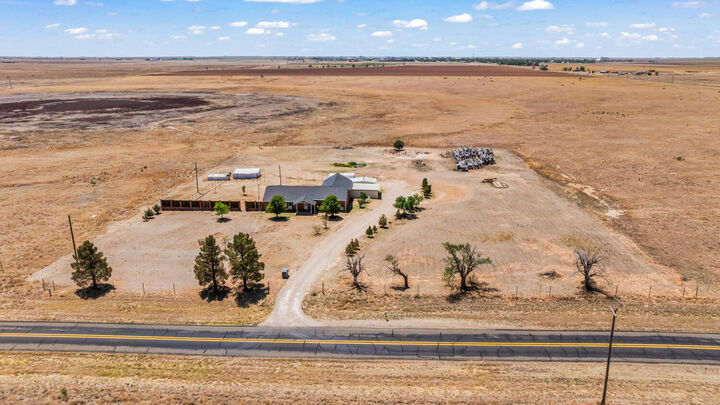 Property Photo: 1009 Fm 378 TX 79343