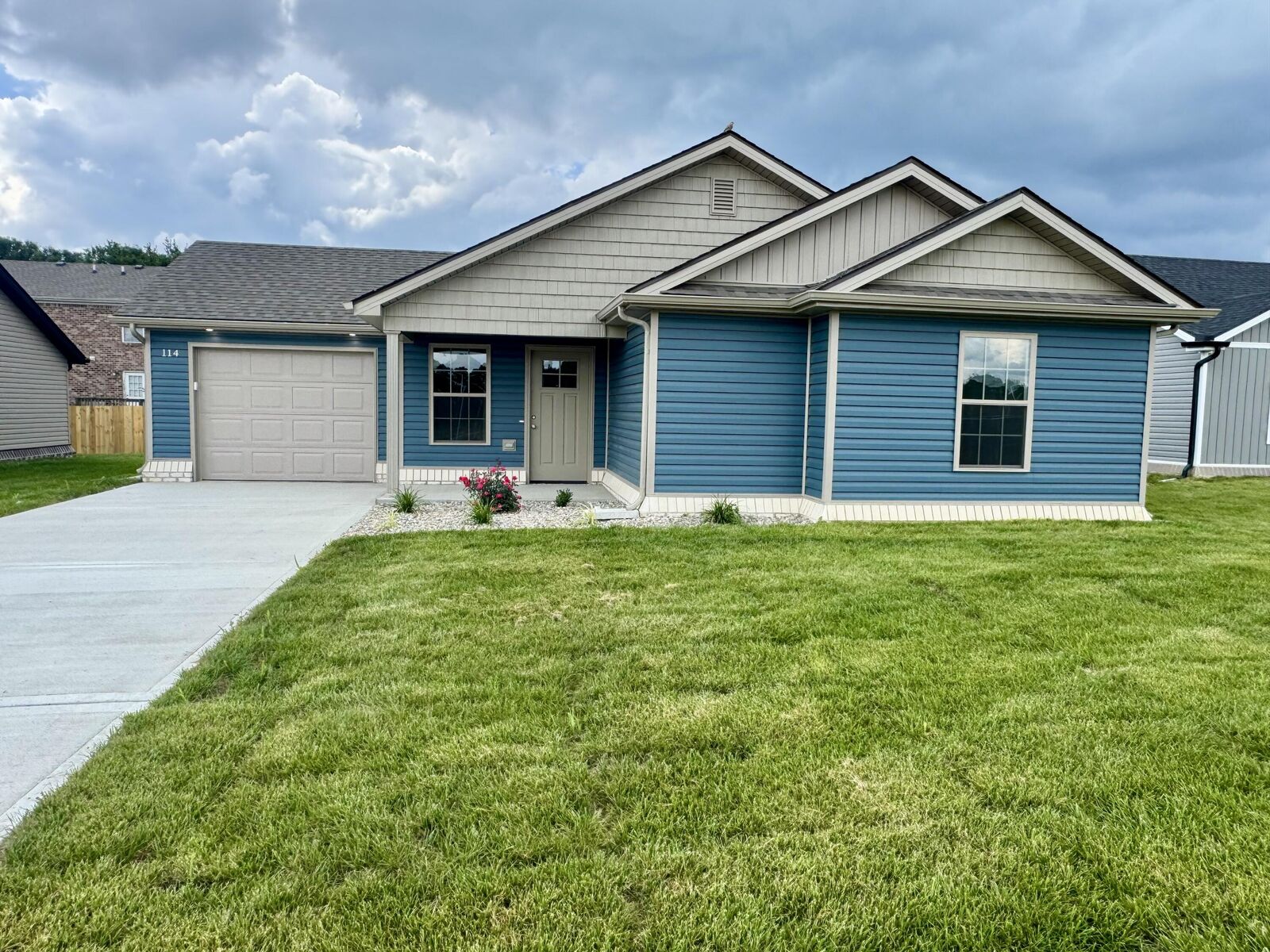 Property Photo: 114 Bow Bridge Drive KY 40403