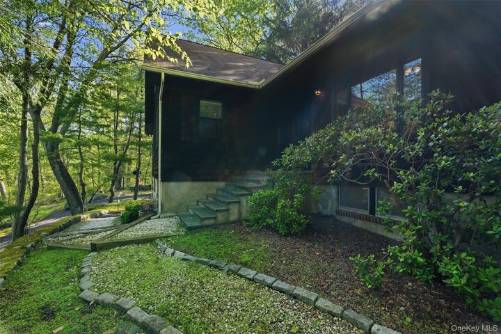 Property Photo:  8 Upper Shad Road  NY 10576 