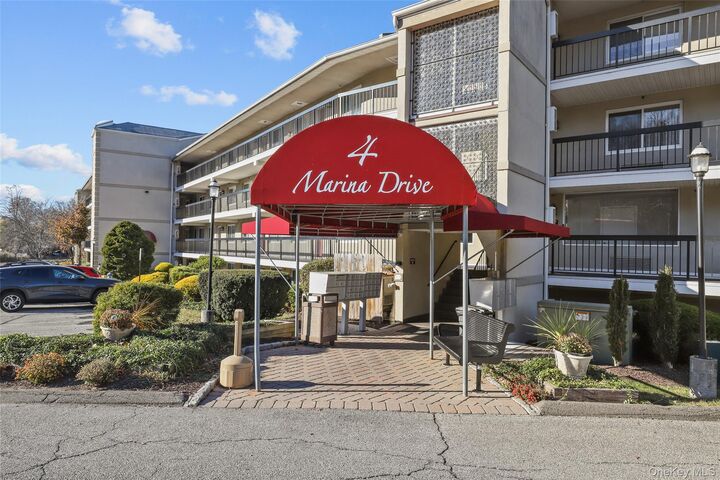 Property Photo:  4 Marina Drive N4  NY 10541 