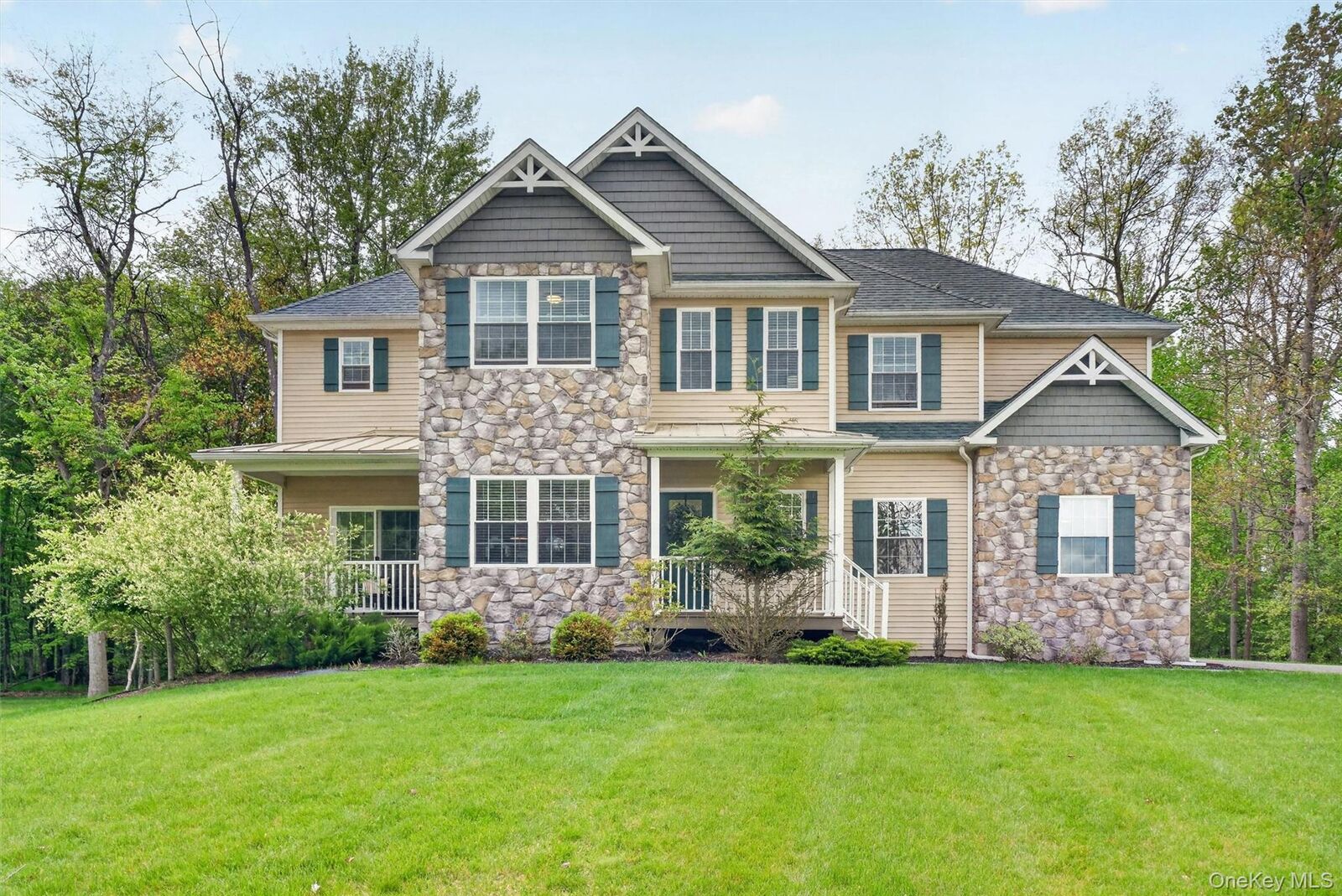 Property Photo:  107 Debra Lane  NY 12553 
