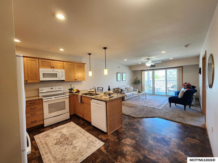 Property Photo: 809 7th Ave N #311 IA 50428