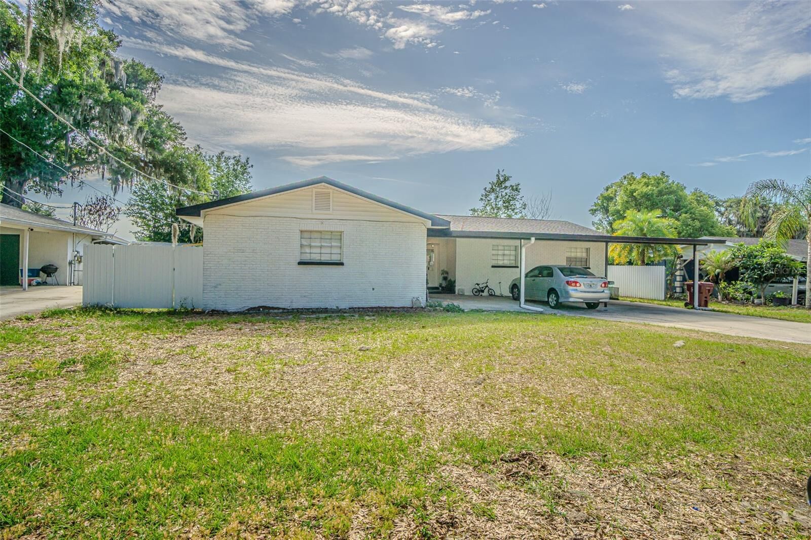 Property Photo:  402 Eunice Drive  FL 33563 