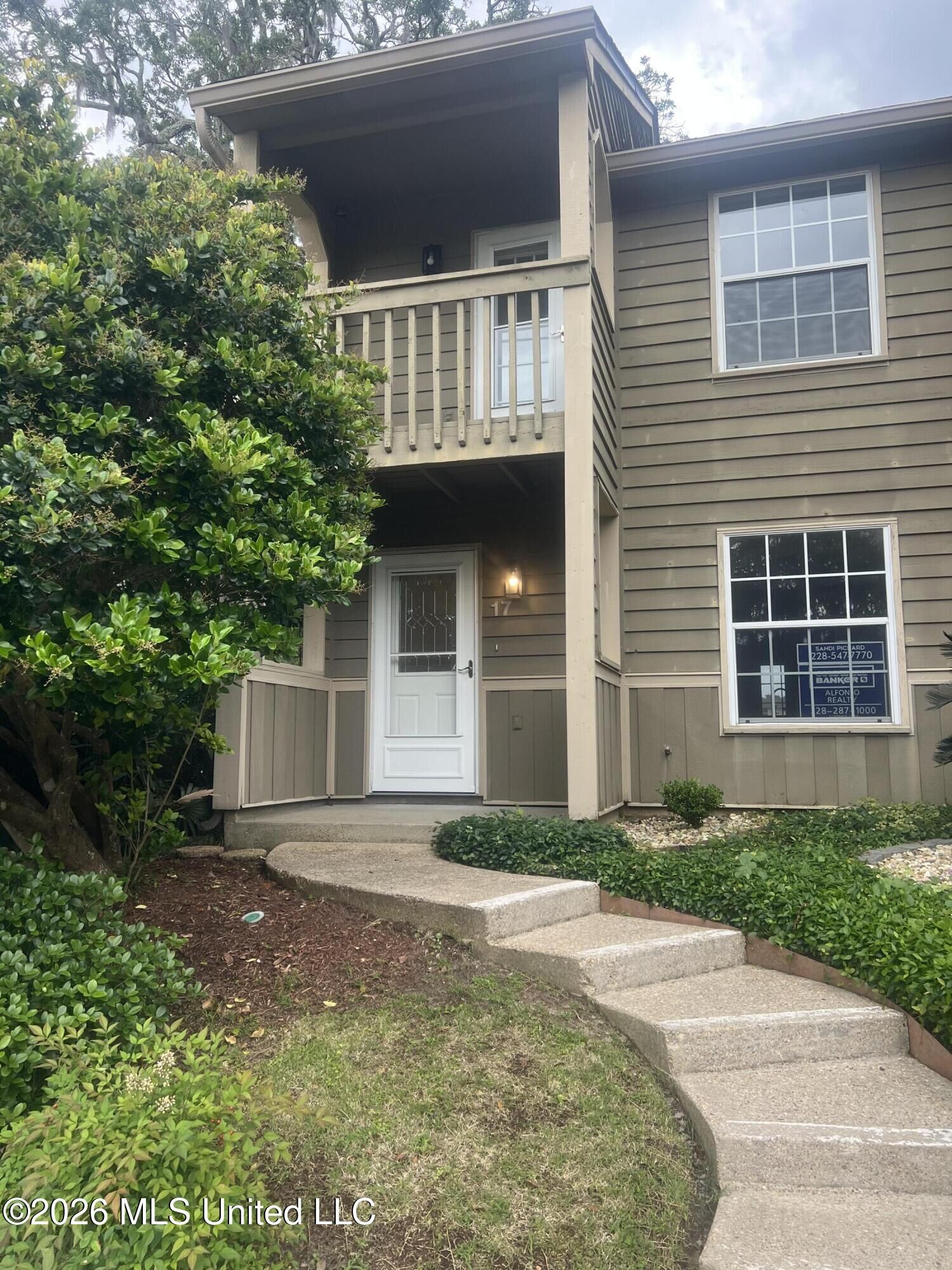 Property Photo:  495 Popps Ferry Road  MS 39531 