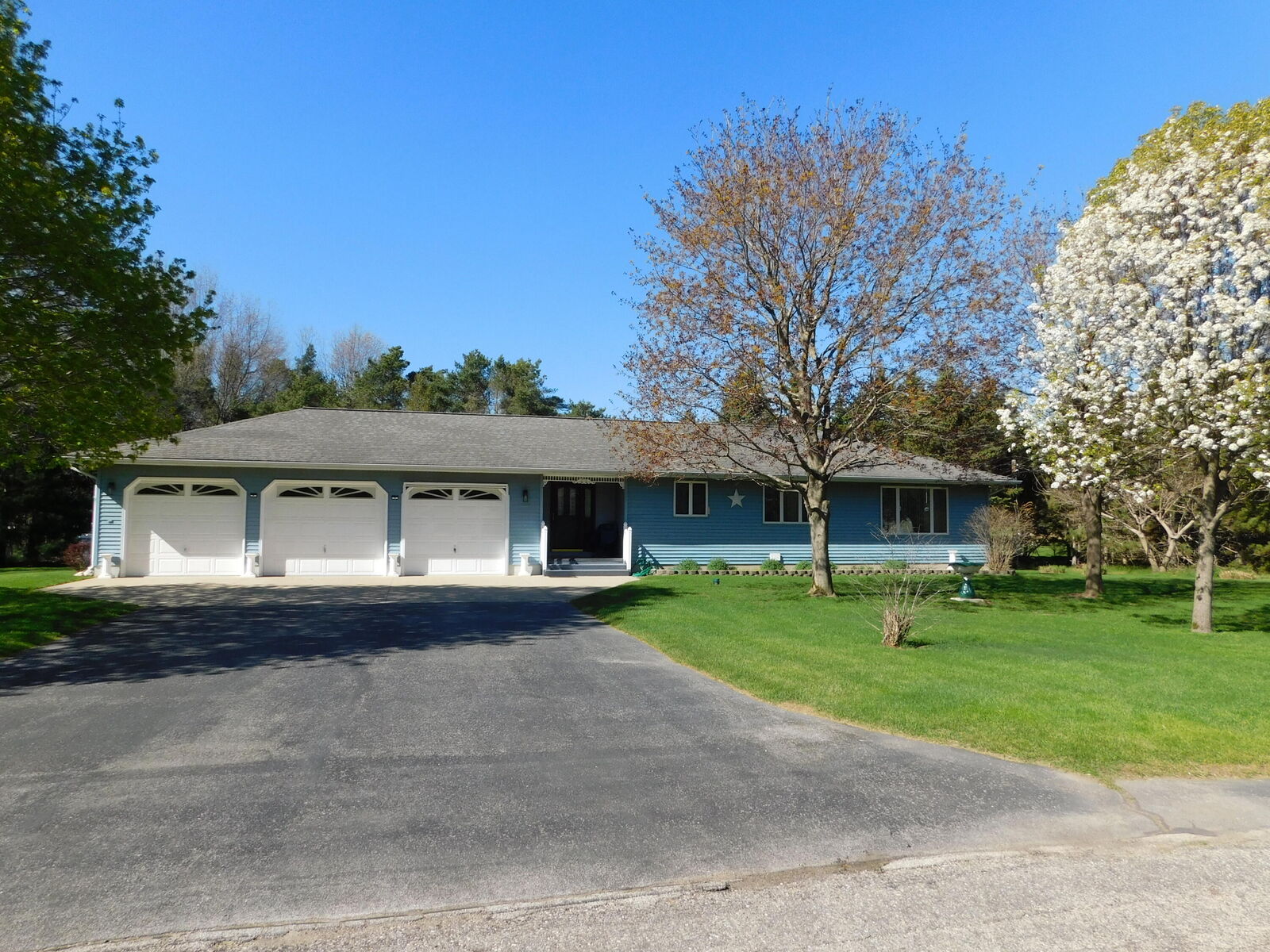Property Photo:  1576 Anthony Road  MI 49660 