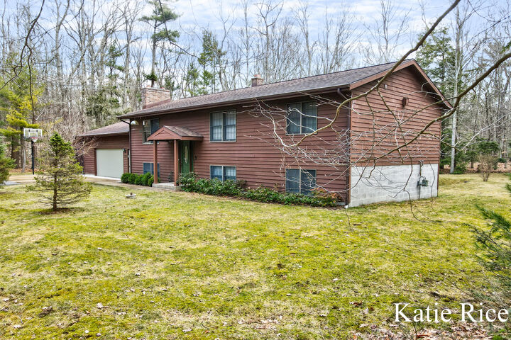 Property Photo: 938 N Scenic Drive MI 49445