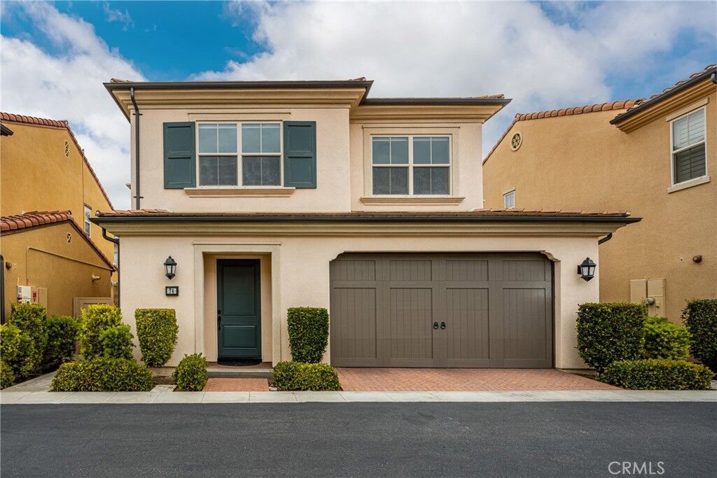 Property Photo:  74 Diamond  CA 92620 