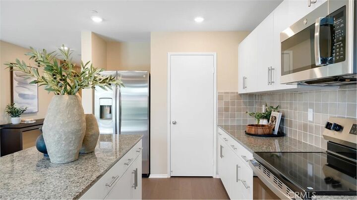Property Photo:  1376 Noble Rein Drive  CA 92582 