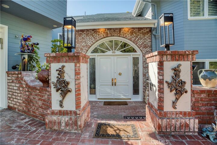 Property Photo:  1 Royal Saint George  CA 92660 