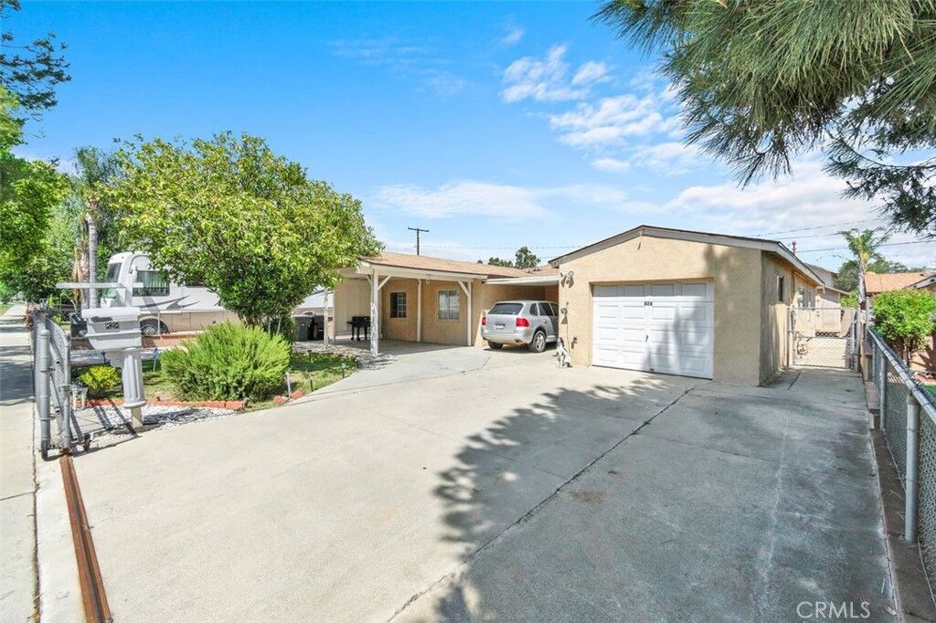 Property Photo:  828 Virginia Avenue  CA 91764 