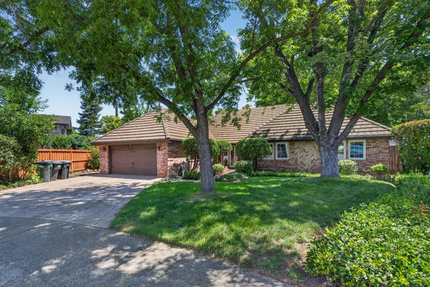 Property Photo:  5904 Courville Court  CA 95628 
