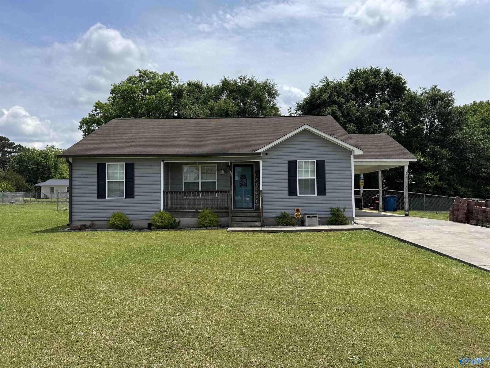 Property Photo:  41 Beaver Road  AL 35957 
