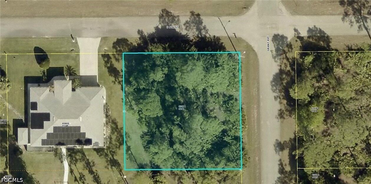 Property Photo:  3306 E 9th Street  FL 33972 