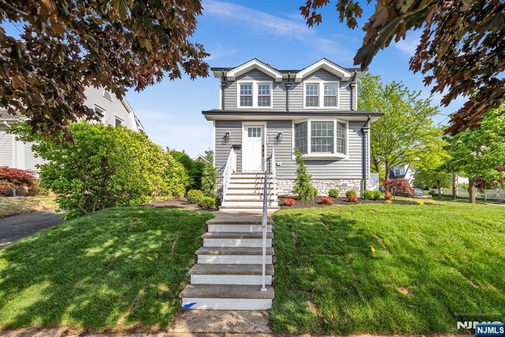 Property Photo:  456 Collins Avenue  NJ 07604 