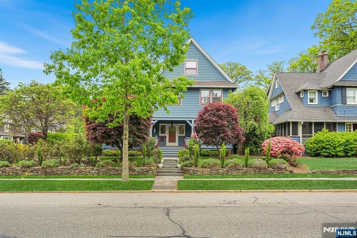 Property Photo:  296 Ridgewood Avenue  NJ 07028 