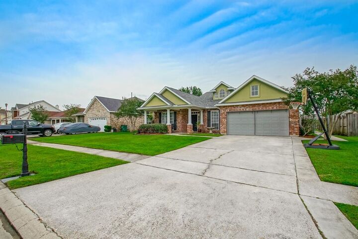 Property Photo:  1122 Rebecca Reid Drive  LA 70461 