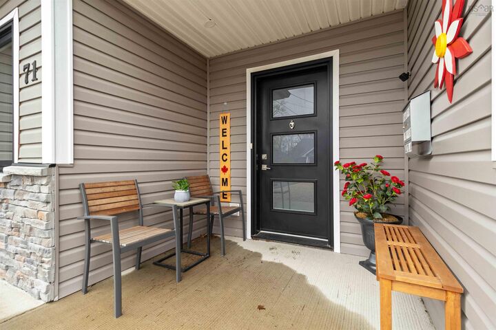 Property Photo:  71 Acorn Drive  NS B4V 8Z3 