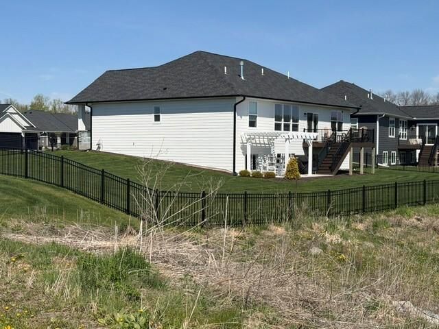Property Photo:  7502 Ocean Ave NE  MN 55330 