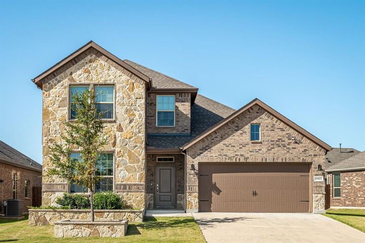 Property Photo:  10812 Ponderosa Trail  TX 76227 