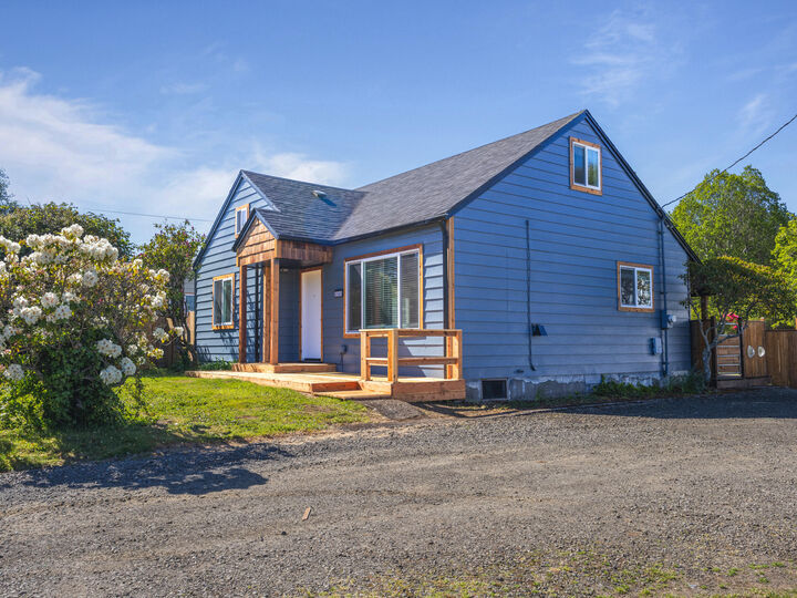 Property Photo:  2343 E Alsea Highway  OR 97394 