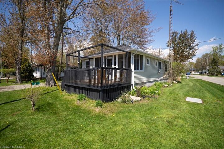 Property Photo:  21 Ferris Street  ON N0E 1W0 