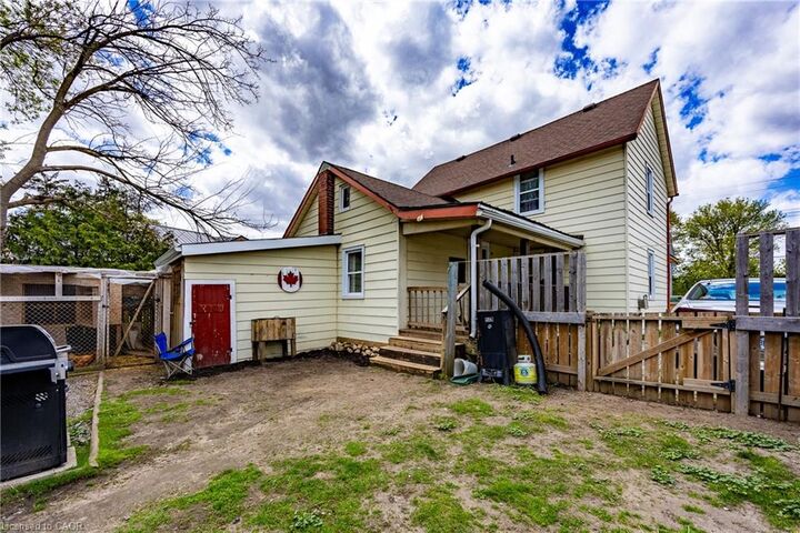 Property Photo: 359 Main Street ON N4B 2M9