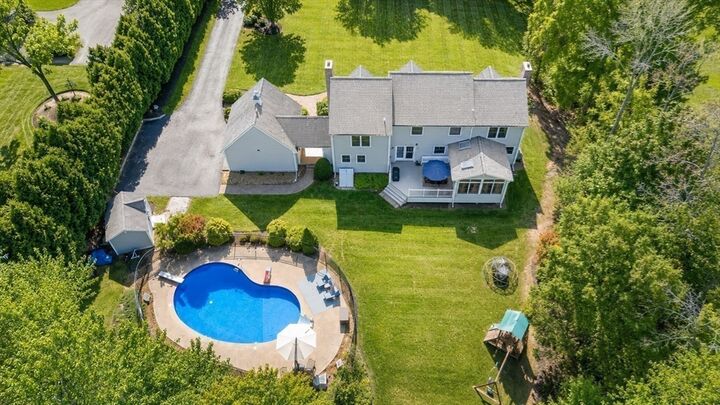 Property Photo: 15 Knollcrest Dr MA 01810