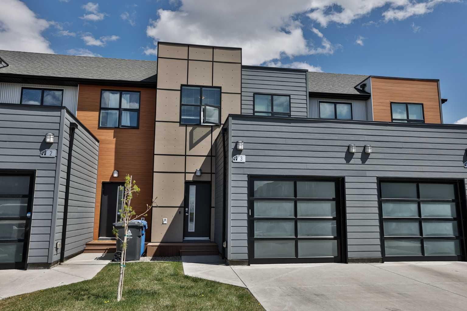 Property Photo:  65 Aquitania Circle W 3  AB T1J 5M5 